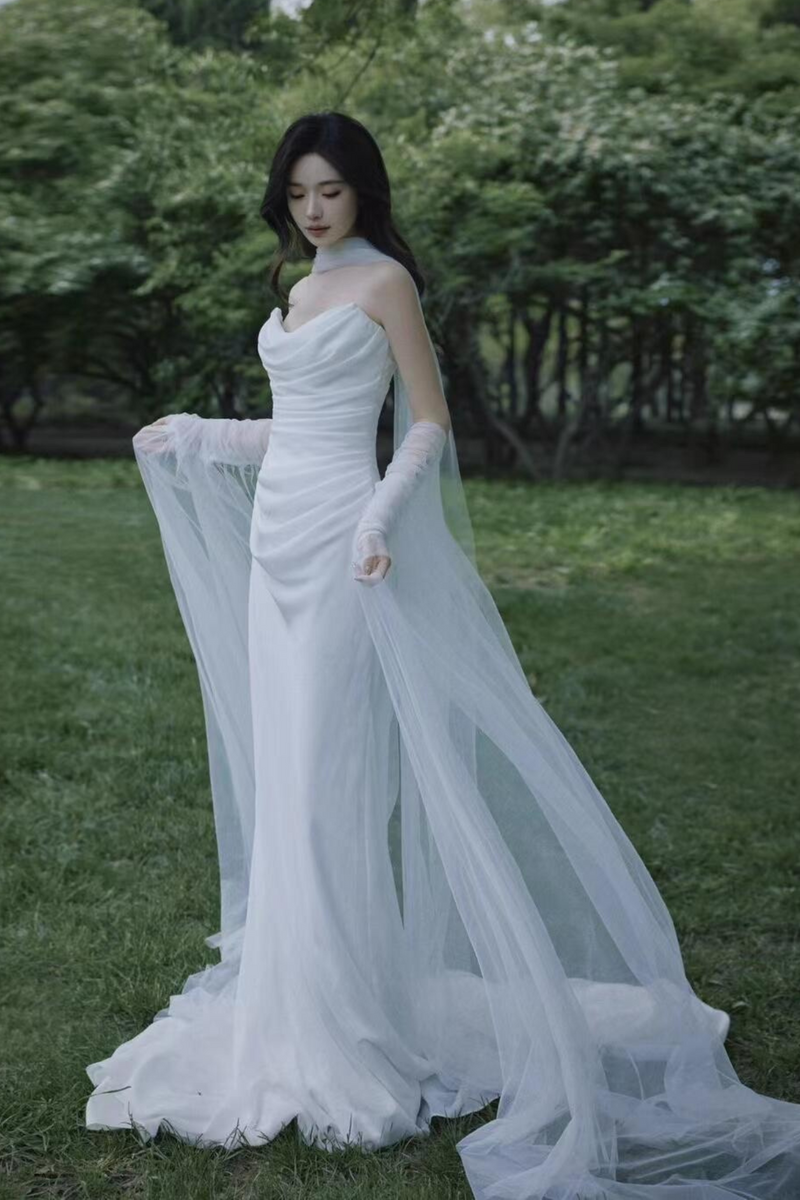 CS Noir Tulle White Gown