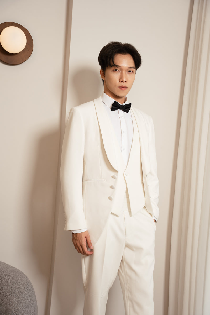 Tuxedo White (BY2025)