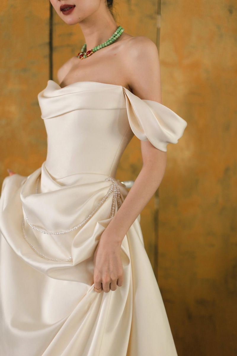 LX Opulent Pearl Satin Couture