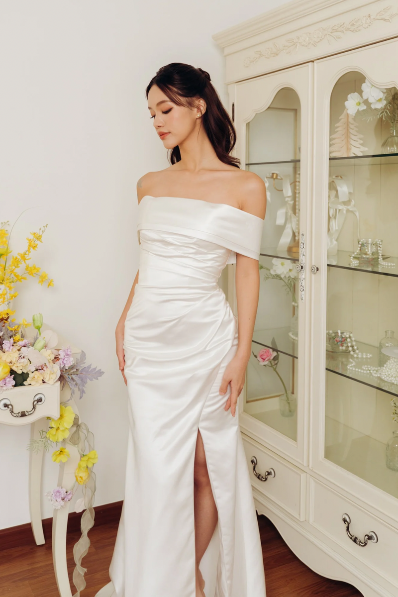 Leah Silk Off Shoulder Ivory Gown