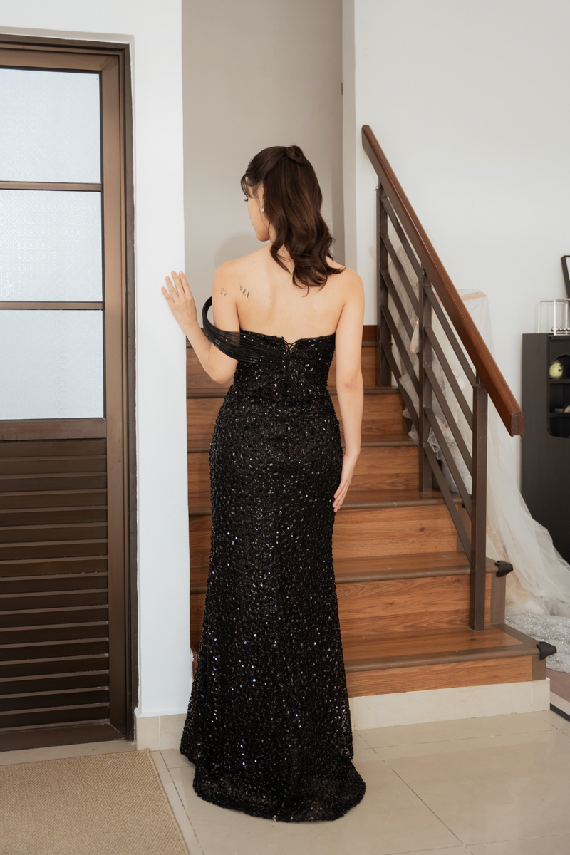Lior Ribbon Black Shimmering Gown