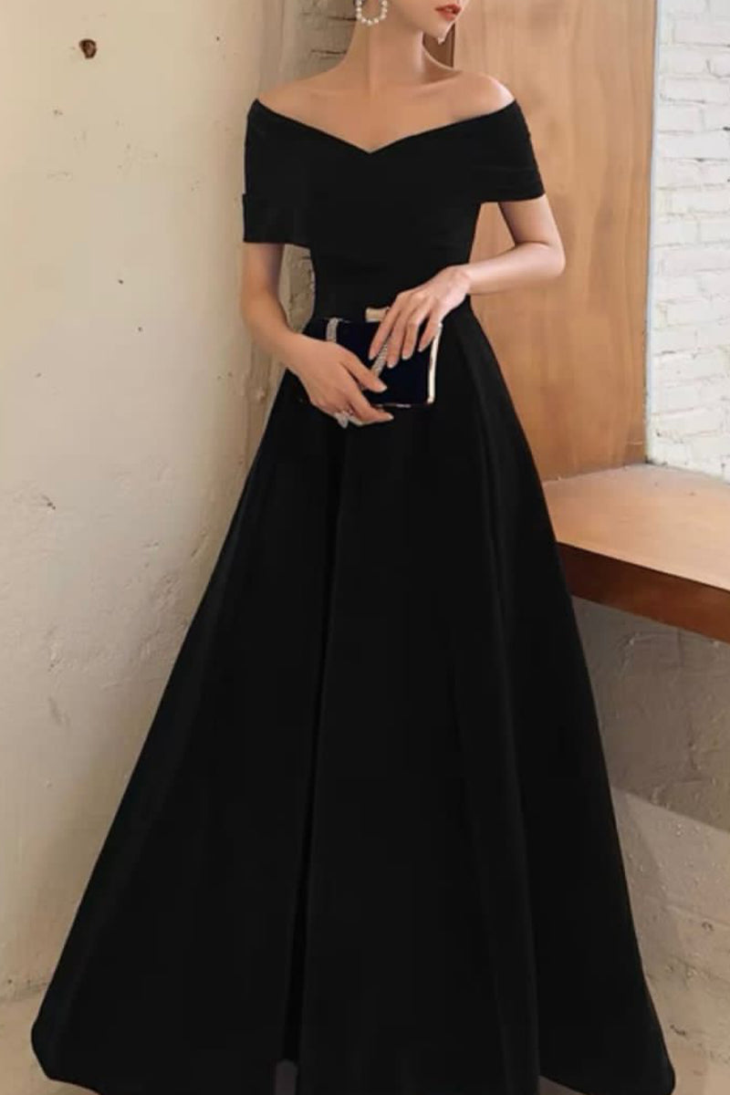 Megan Velvet Black Gown