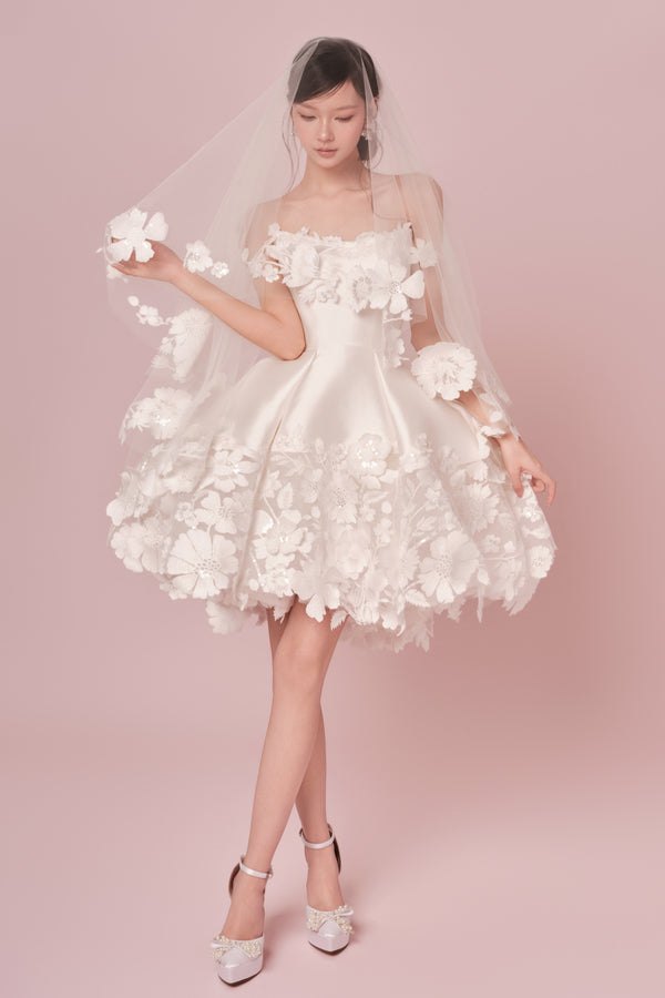 De Garbo Liora Floral Mini Lace White Gown