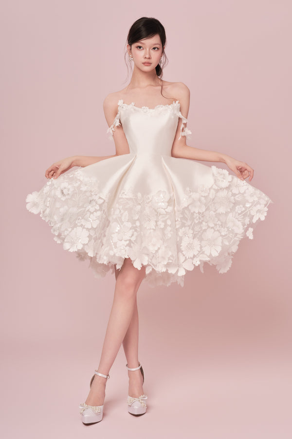 De Garbo Liora Floral Mini Lace White Gown