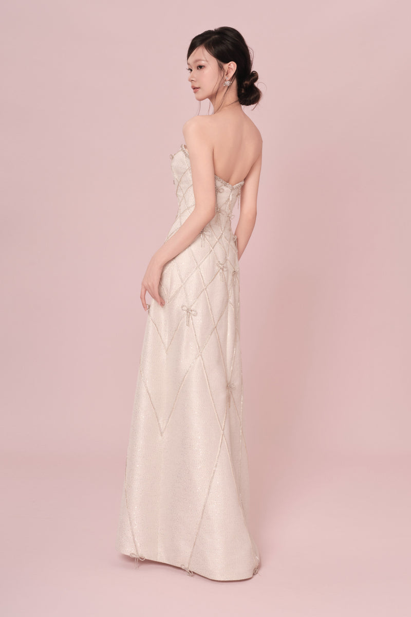 De Garbo Miuelle White Ribbon Gown
