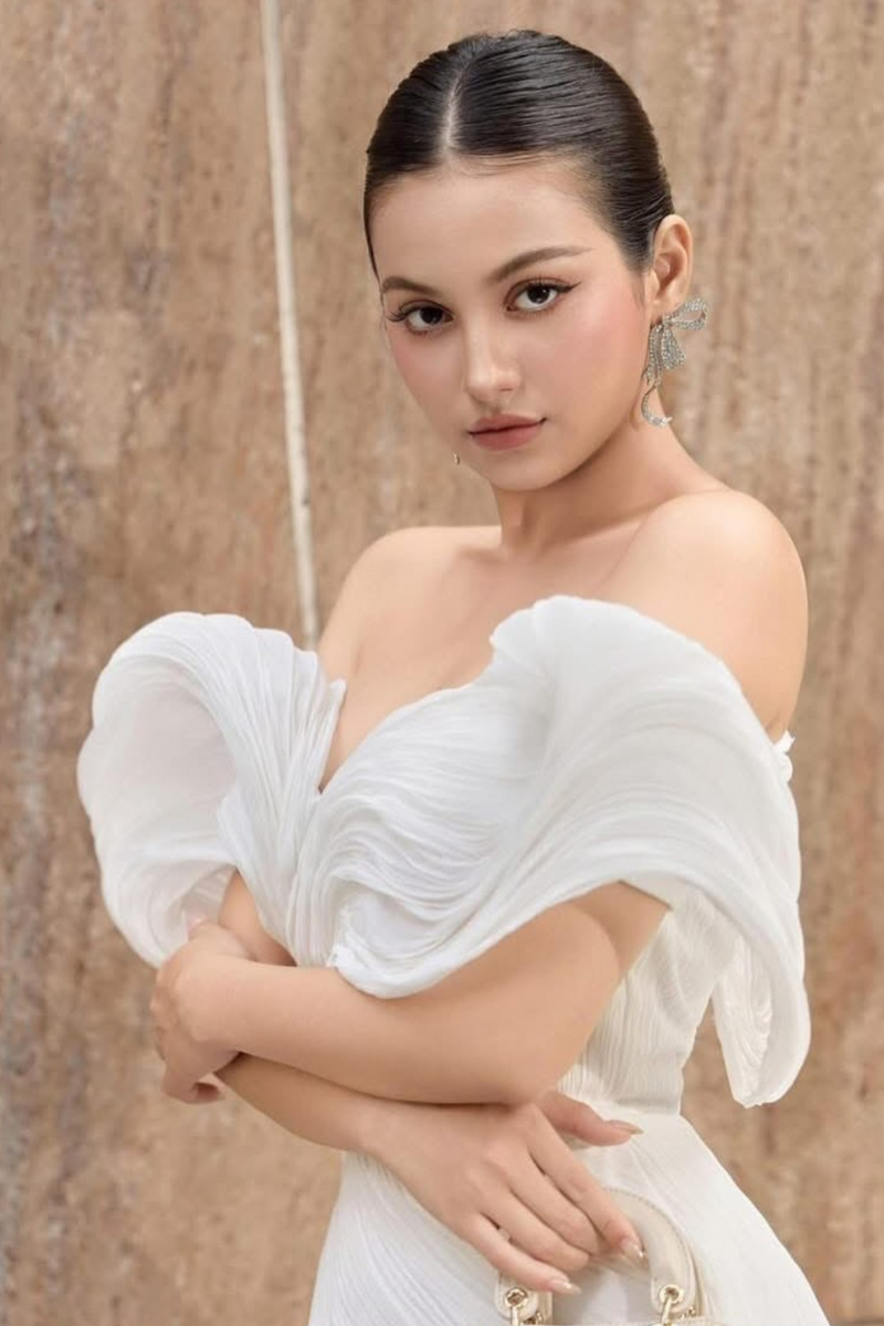 VD DZ Genova Off Shoulder White Mini Gown