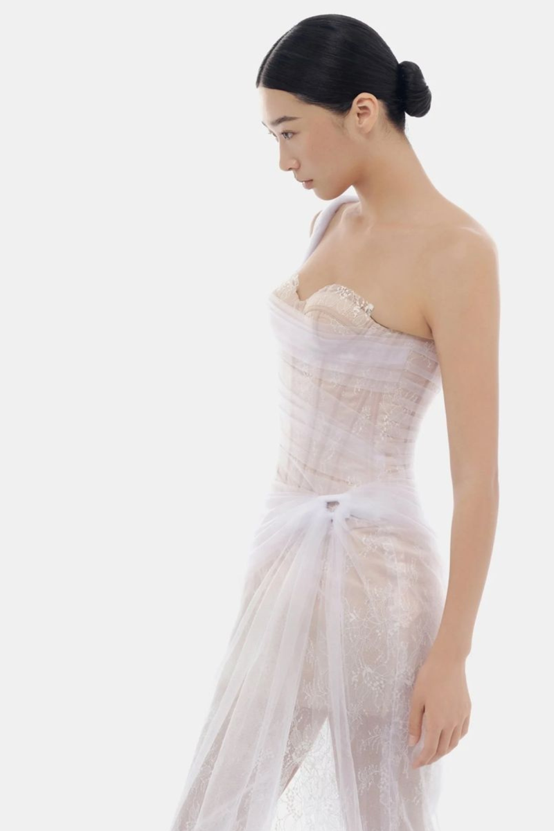 VD Lobbster Montsand Nikos White Gown