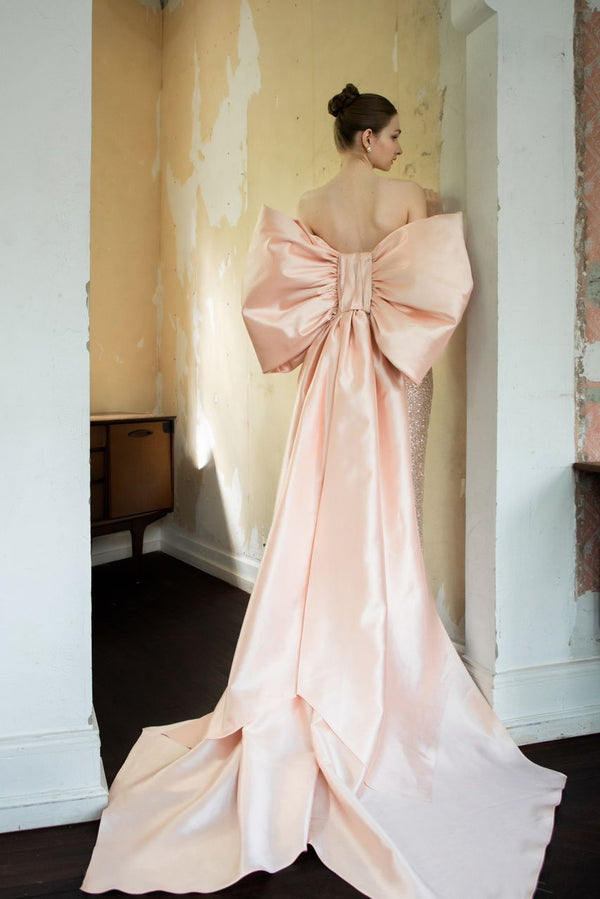 LP Oscar Rose Gold with Feather Sleeves Gown