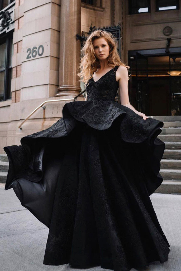 AL Anteros Black Flare Gown
