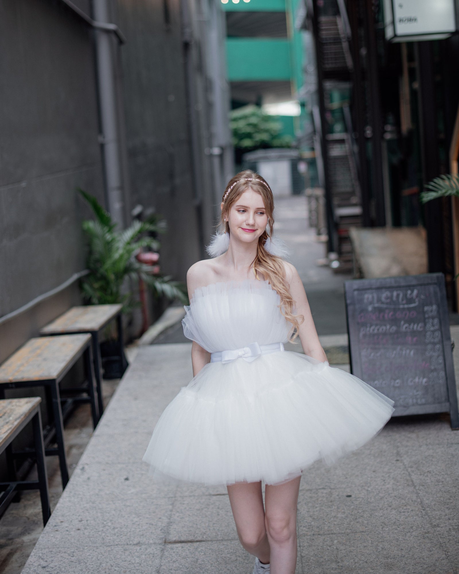 barbie dress white Tulle Mini Gown – GlamEdge & Gown The holidays are just Size:18 Husky Day 22: Fairytale #fallforcostume2024 YGroup_M5404046