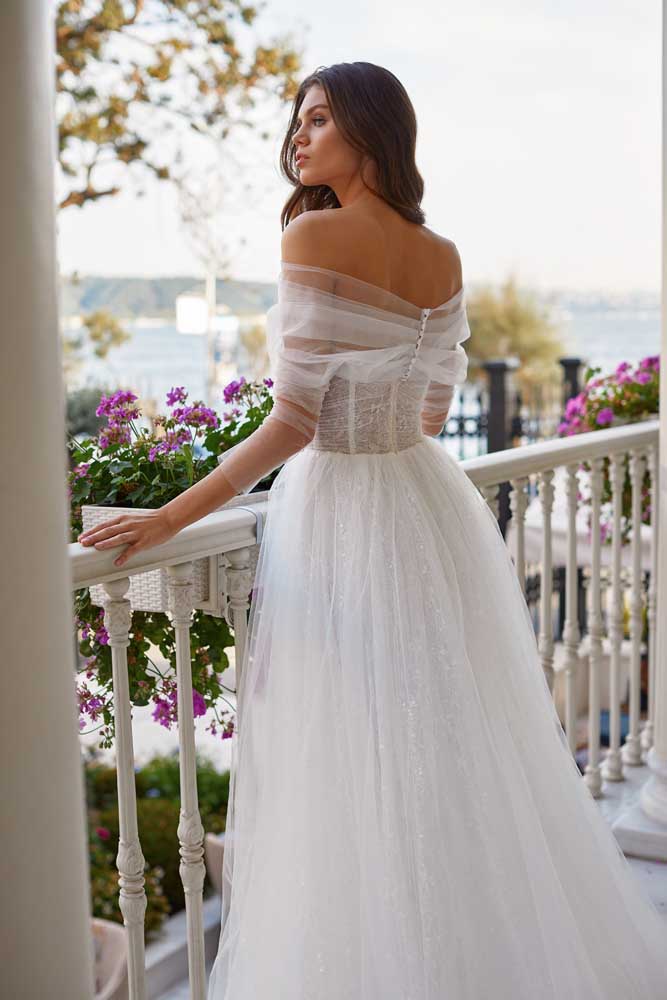 White & Lace Wilma Gown